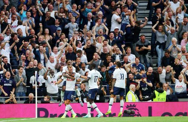 火箭快船鹈鹕酝酿三方交易