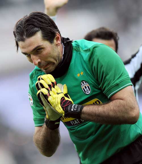 首秀9.7分+传射建功！塞梅尼奥补锋线短板，曼城冲冠更稳了？